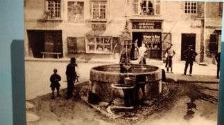 Modane, la fontaine en granit du XVIè siècle